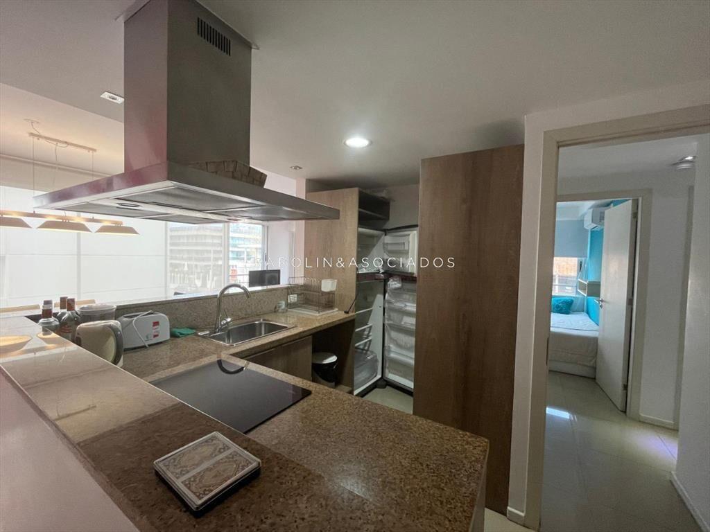 Apartamento en venta de 2 dormitorios en Gala Puerto, Punta