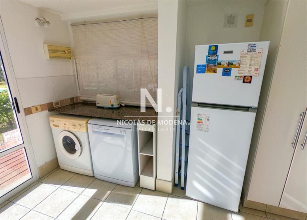 En venta casa de 3 dormitorios en Tio Tom, Punta Ballena.