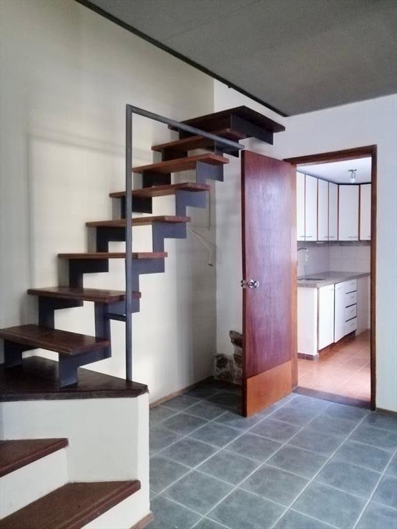 Venta apto dúplex 2 dormitorios y patio en Palermo