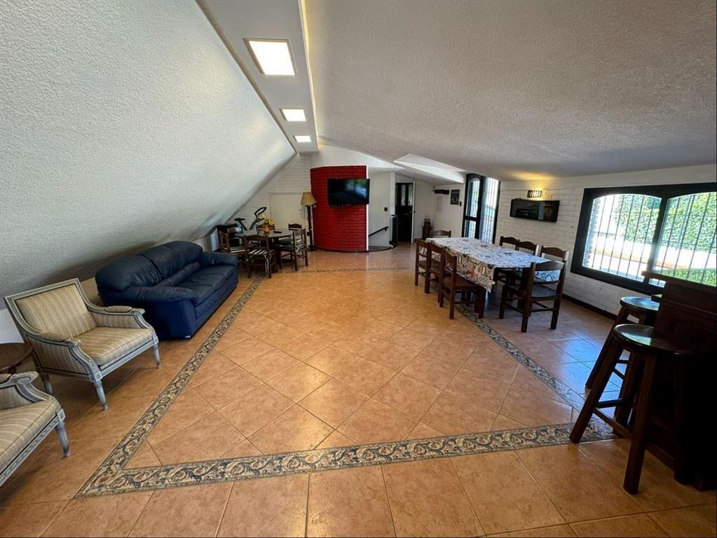 CASA EN VENTA CARRASCO EXCELENTE ESTADO PADRÓN ÚNICO