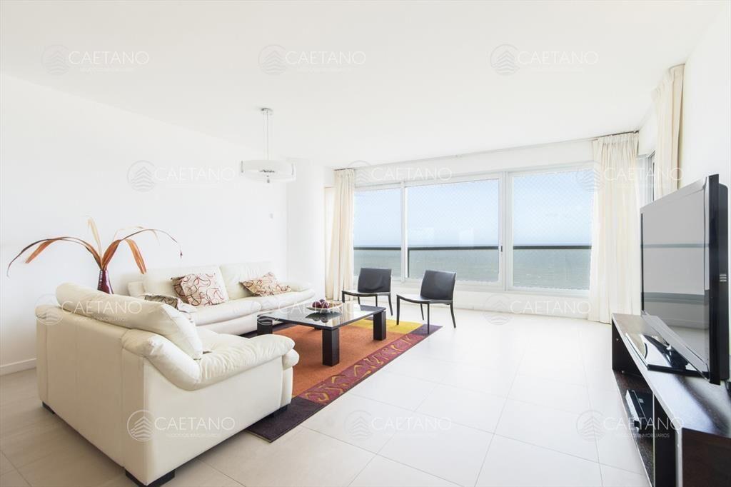 Apartamento en torre Le Parc en alquiler temporario, Playa