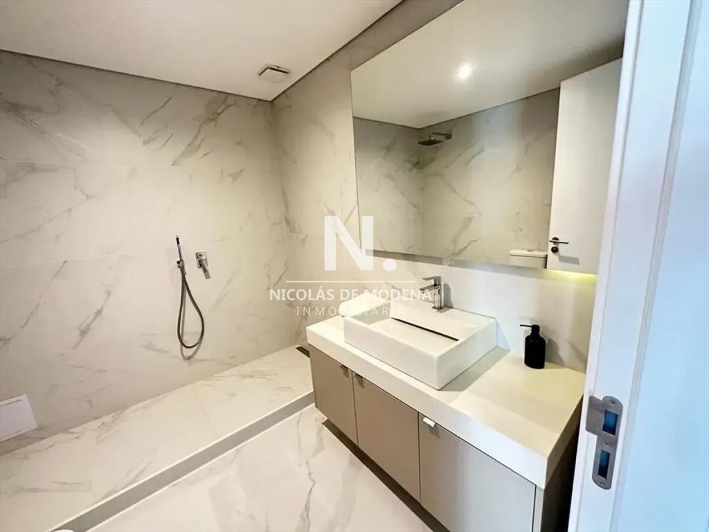 Penthause en Venta de 3 Dormitorios frente a la