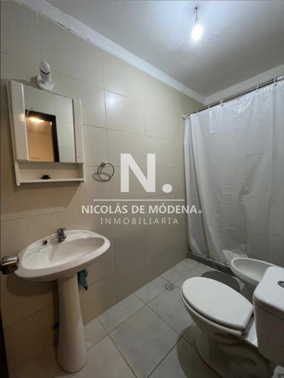 Casa en venta en 5 dormitorios en venta en Lugano