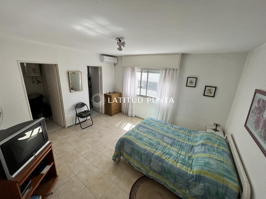 Apartamento de 3 dormitorios en Península, Punta