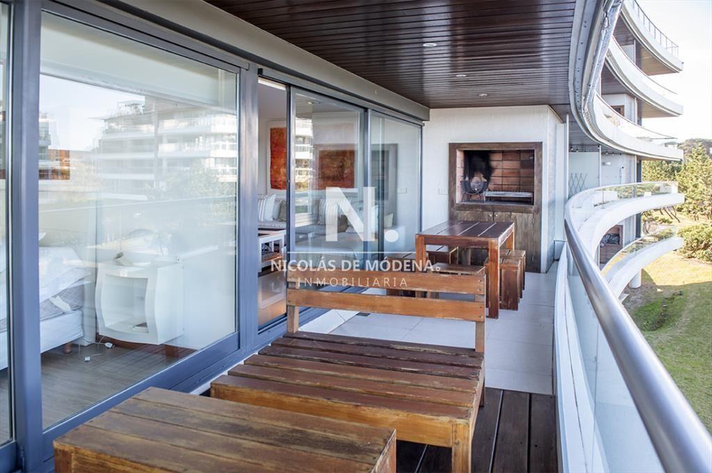 Apartamento de 3 dormitorios en Rincon del indio,
