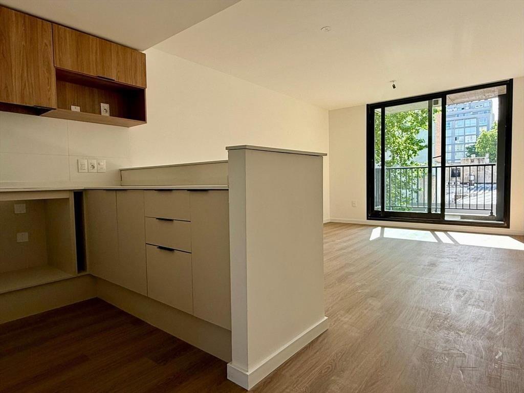 Venta apartamento Barrio Sur 2 dormitorios balcón