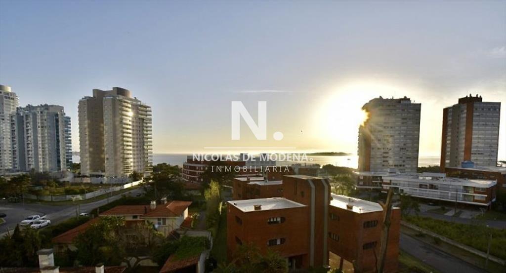 Venta de Apartamento 2 DORMITORIOS, mas de en