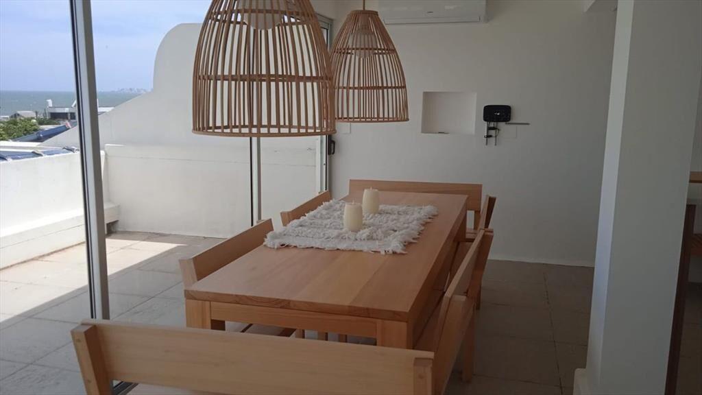 Pent house, 3 suites, parrllero, piscina y mucama