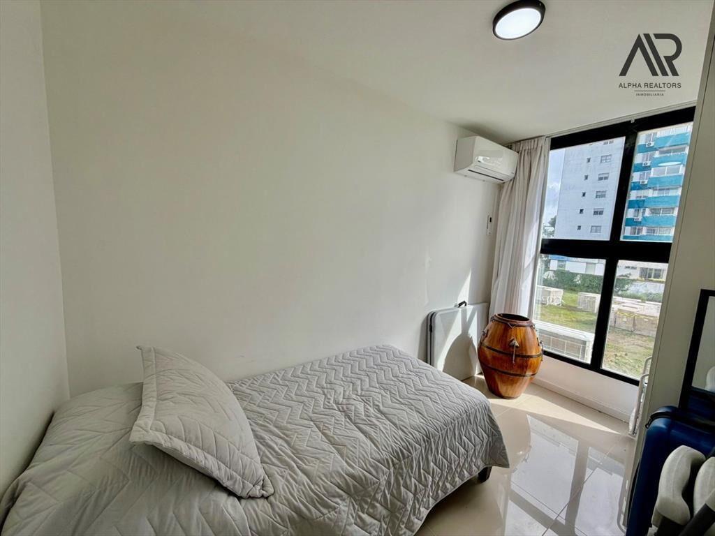 Apartamento en venta c/ cochera en Nuevo Cantegril
