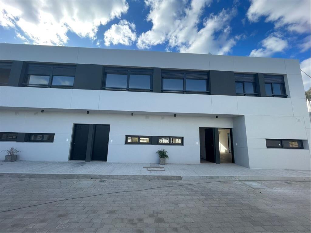 3 DORMITORIOS CASA A ESTRENAR PARQUE MIRAMAR BARRIO ALMADÍA