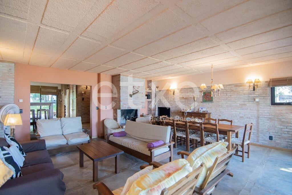 Casa en Venta Sobre la Playa Faro La Paloma...