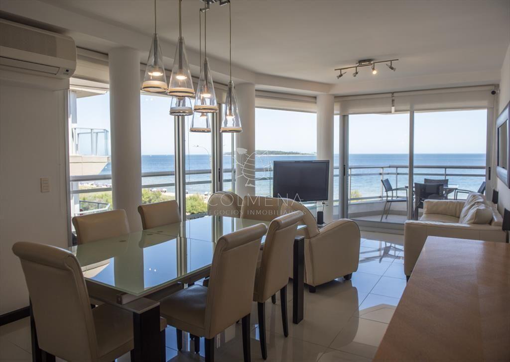 Vende hermoso Penthouse en Playa Mansa con azotea