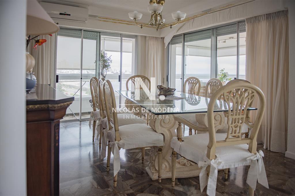 Vende apartamento de 3 dormitorios en Mansa, Punta del Este