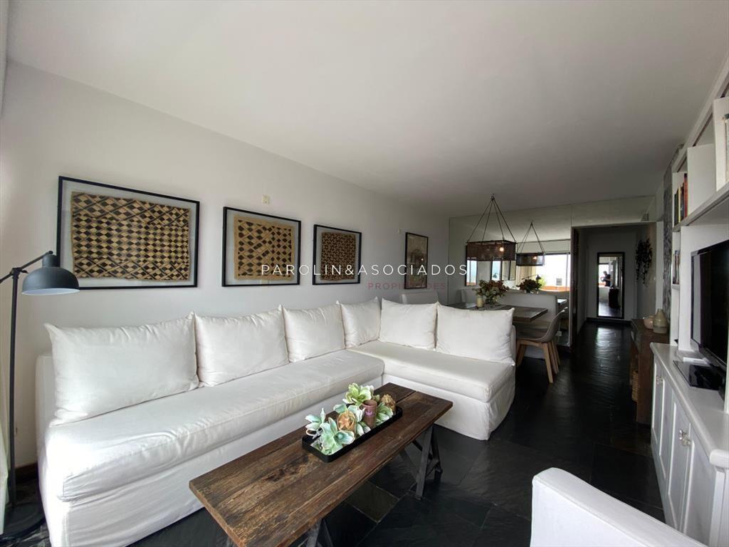 Vende apartamento con vista al mar de 3 Punta del