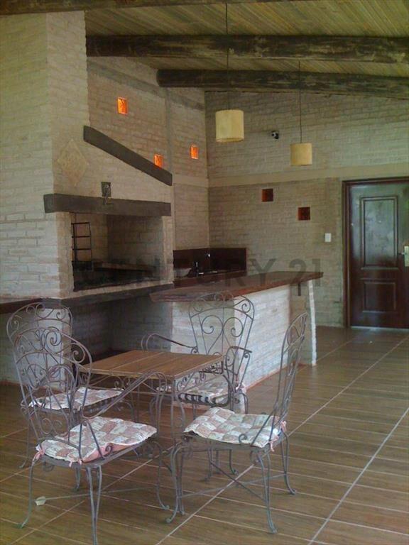 Venta Casa Guazuvirá viejo:2 dormitorios. Barbacoa.5 cuad...