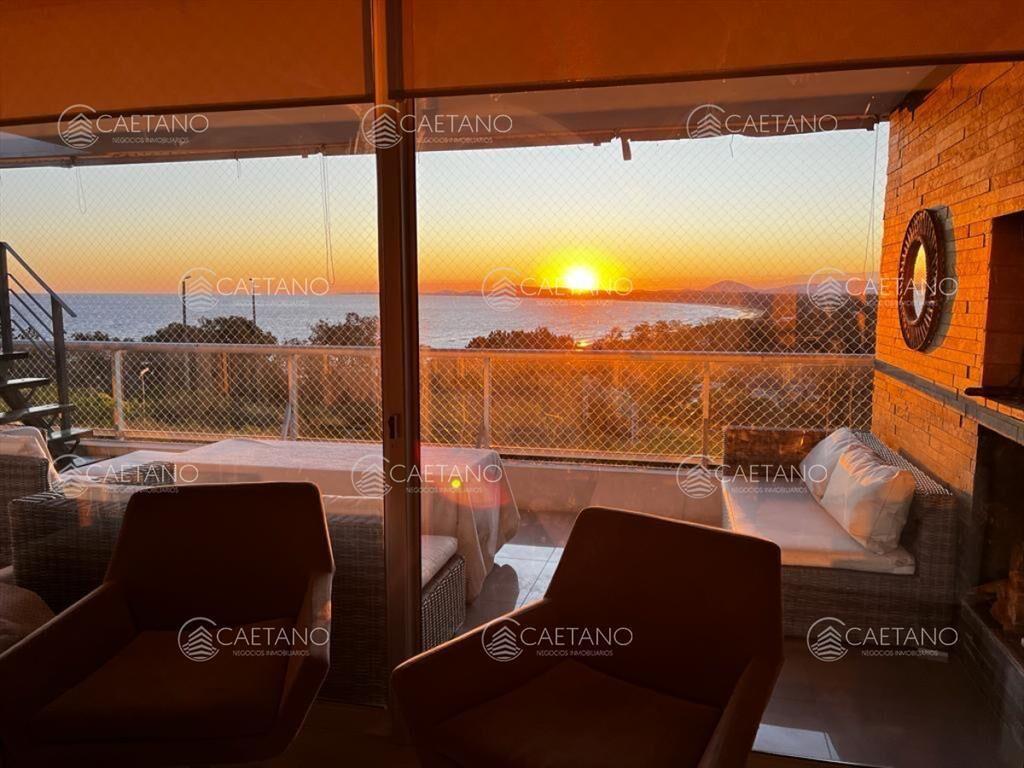Venta apartamento 2 dormitorios. Punta Ballena,