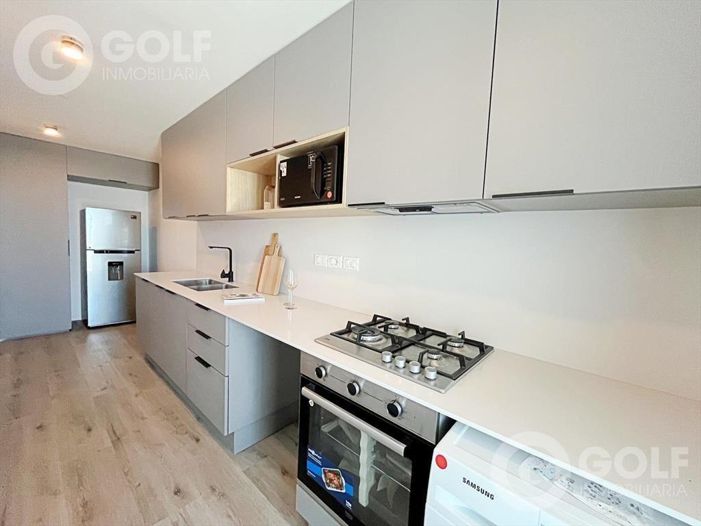 Venta de apartamento de 3 dormitorios con gran terraza y pa