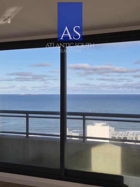 Apartamento de 2 dormitorios piso alto en Torre