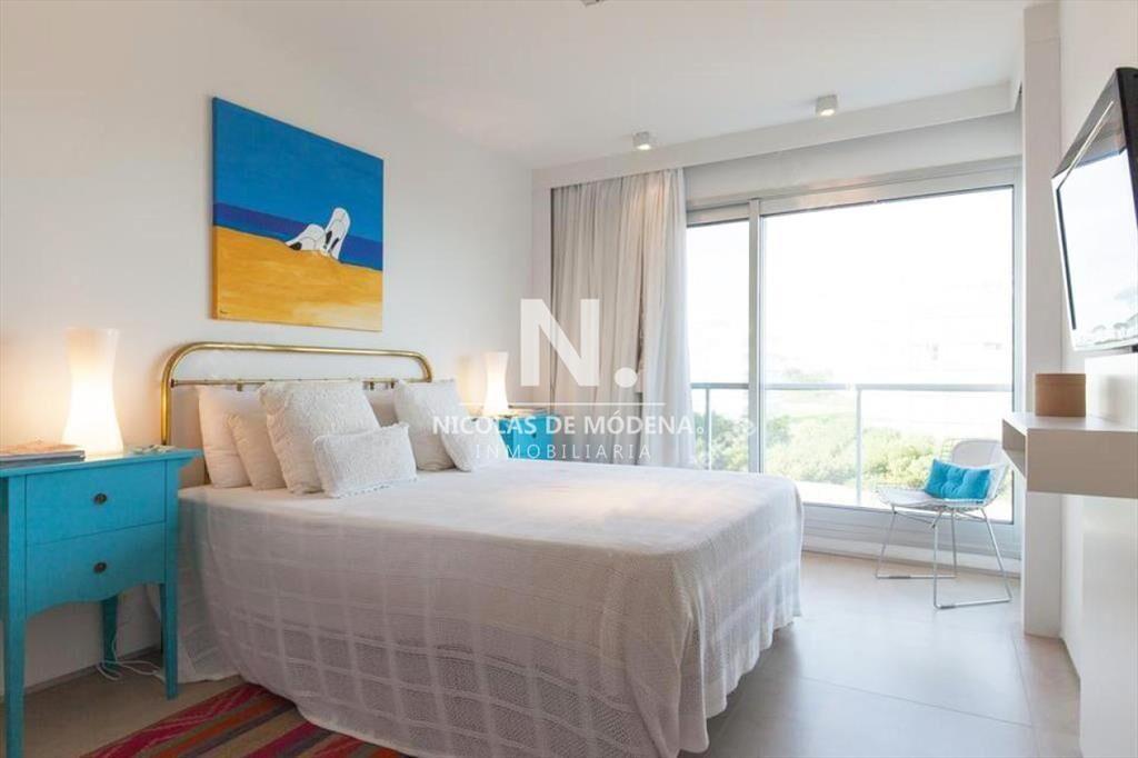 Excelente Apartamento de Cinco dormitorios en en