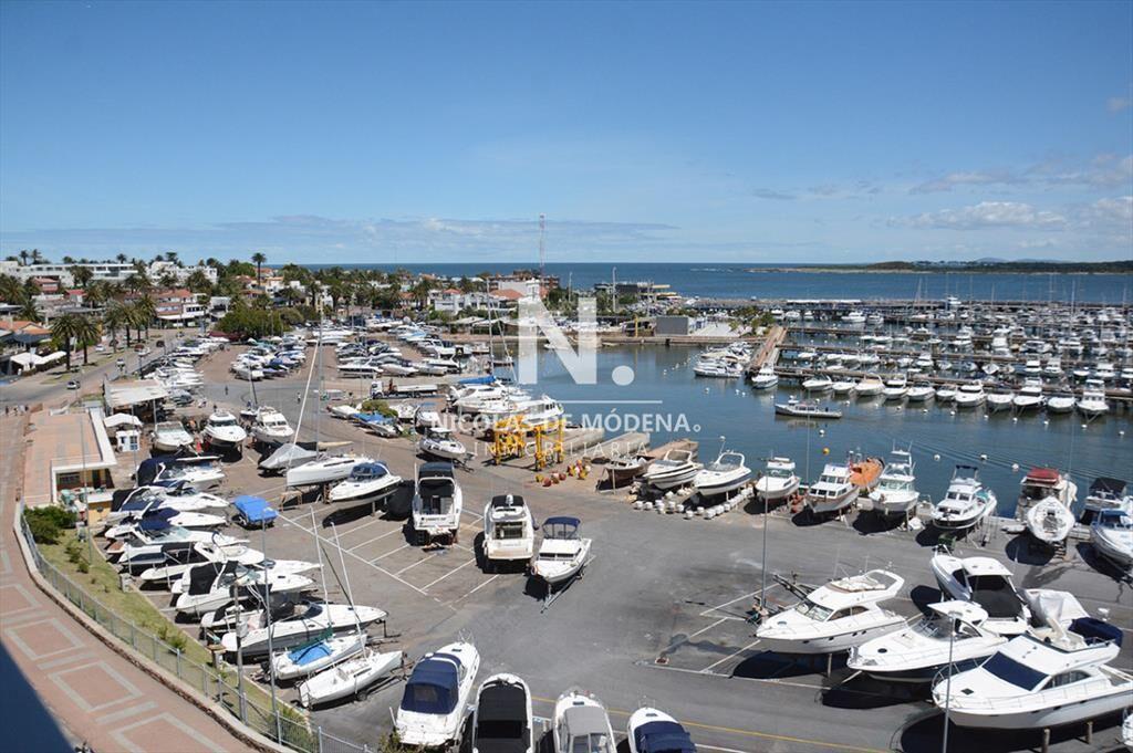 Espectacular apartamento en venta frente al