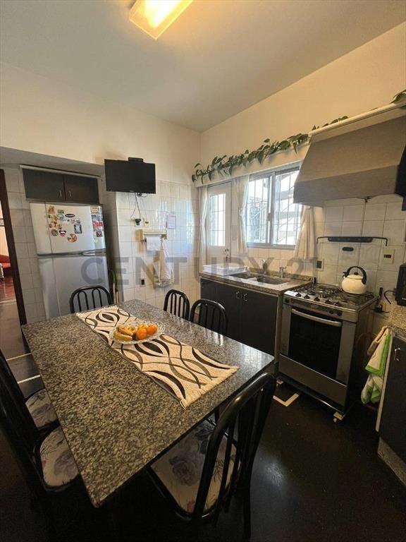 Venta Casa PH Malvín Sur, 3 dormitorios, 110m2 azotea exc...