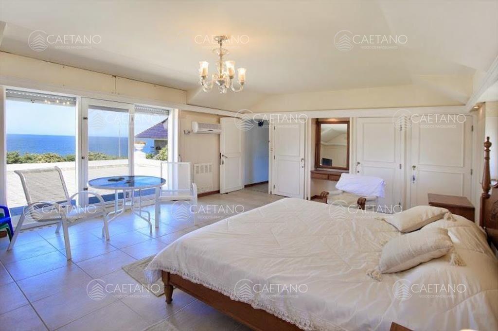 Venta casa 5 dormitorios primera linea playa del