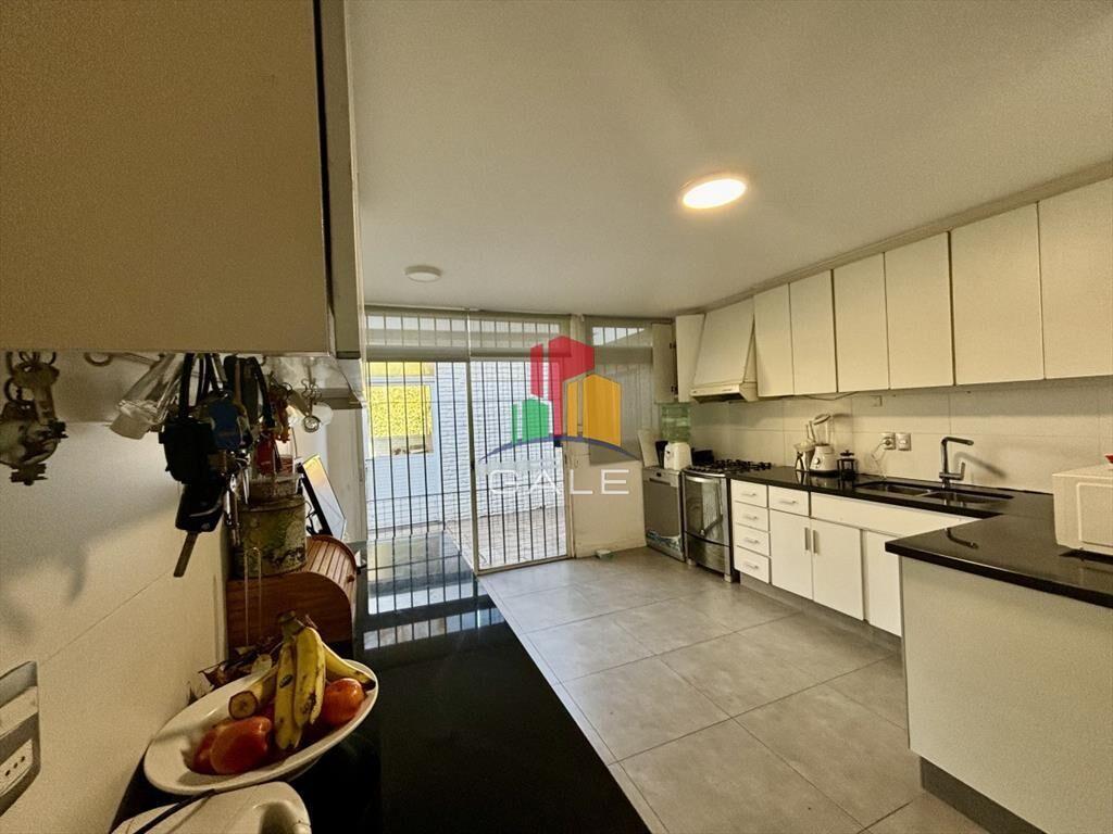 EXCEPCIONAL CASA EN VENTA DE 4 DORMITORIOS