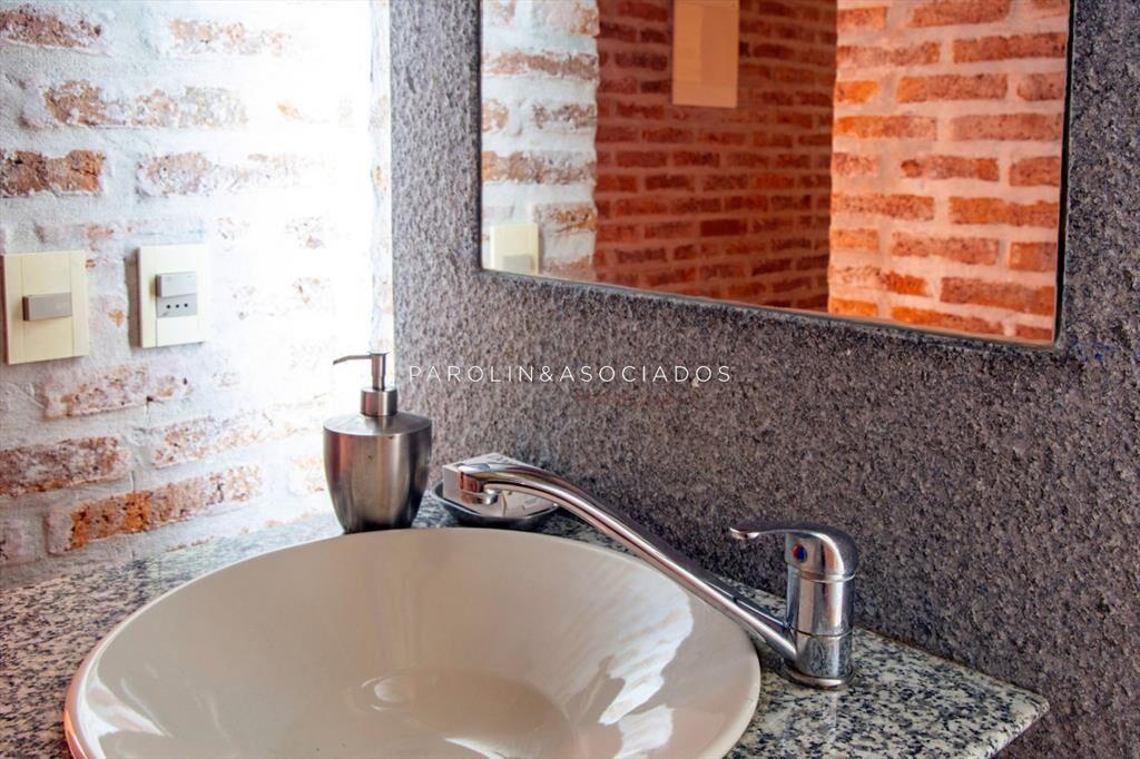 VENTA DE CASA DE 3 DORMITORIOS EN LAGUNA BLANCA