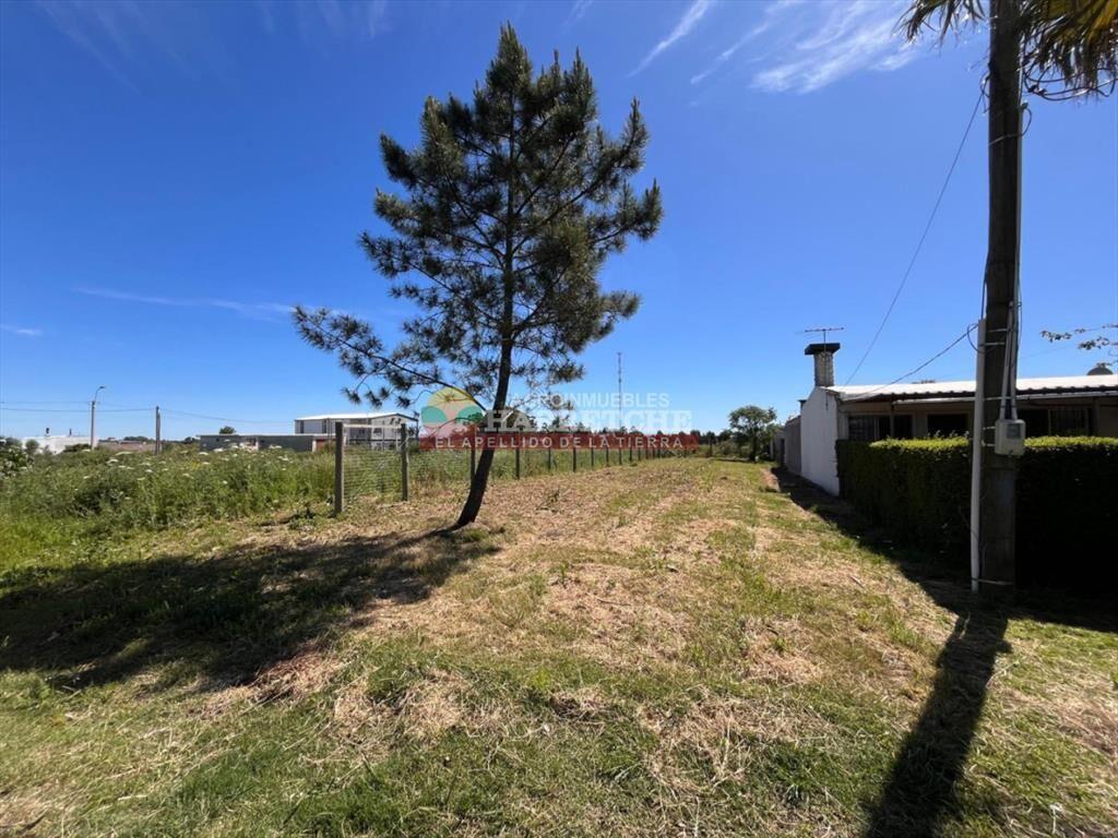 Terreno en Las Piedras, 380 m2, nivelado, a 2 de