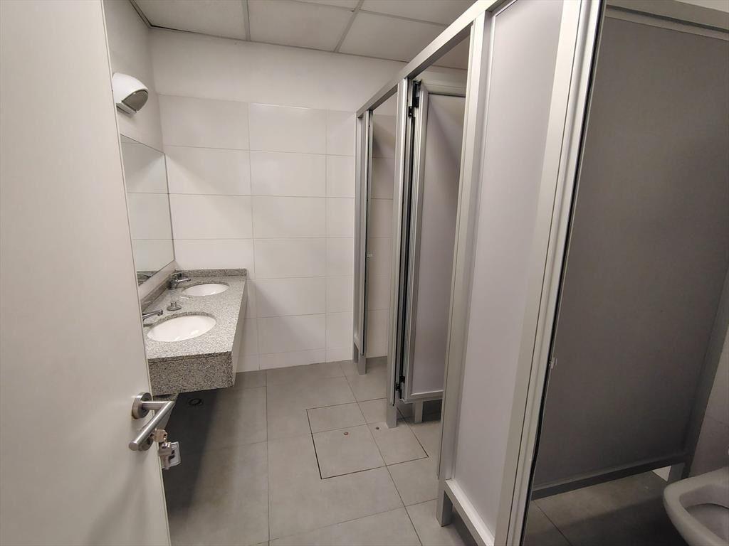 ALQUILER AGUADA OFICINAS DEPOSITO GARAGE 2130M2