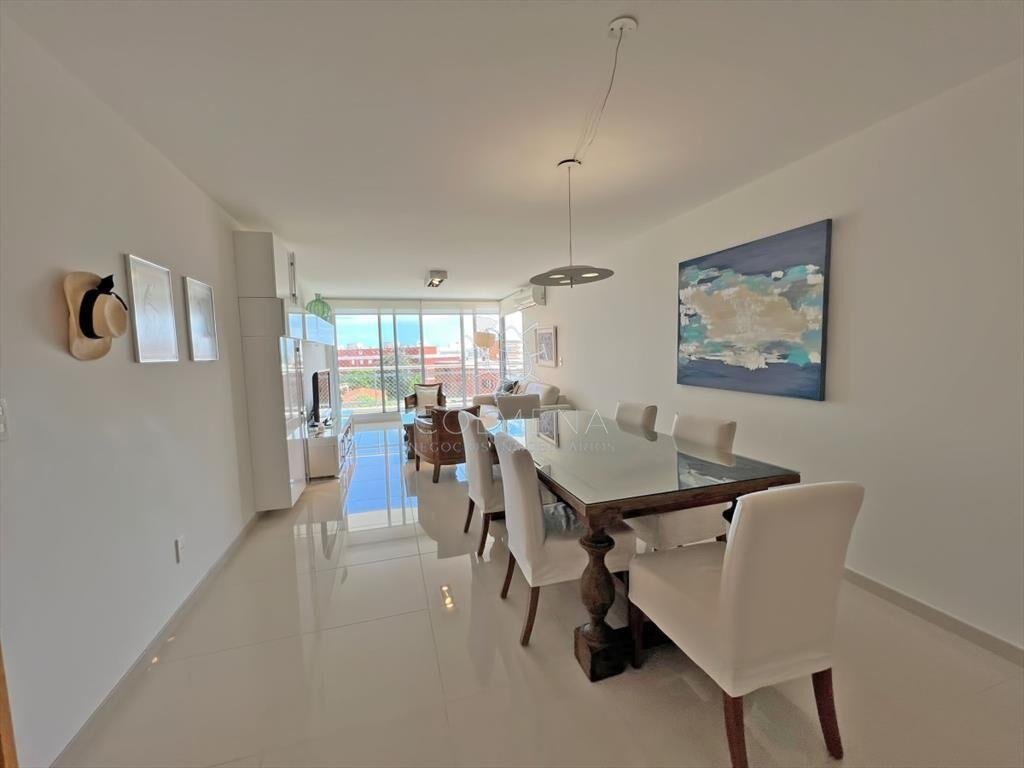 Venta Apartamento 2 dormitorios Playa Mansa Punta