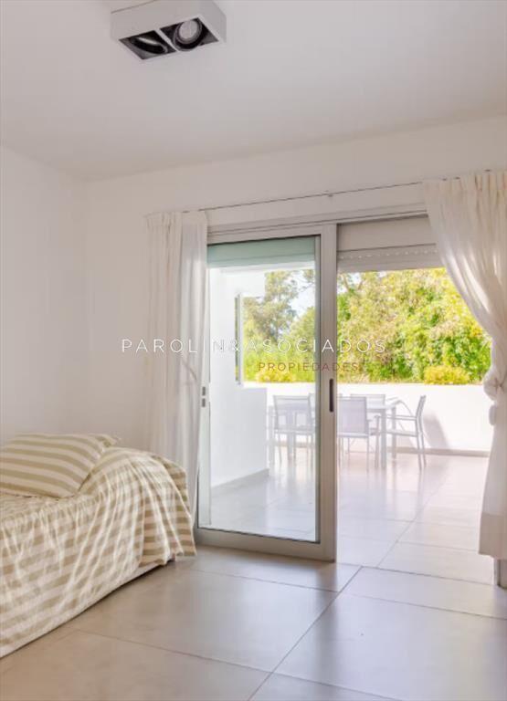 Departamento en Venta de 3 Dormitorios en Rincon