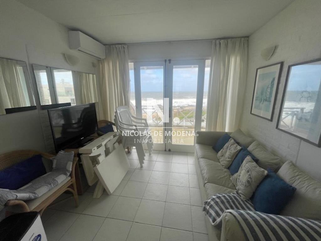 Oportunidad! Apartamento en primera Linea en Montoya