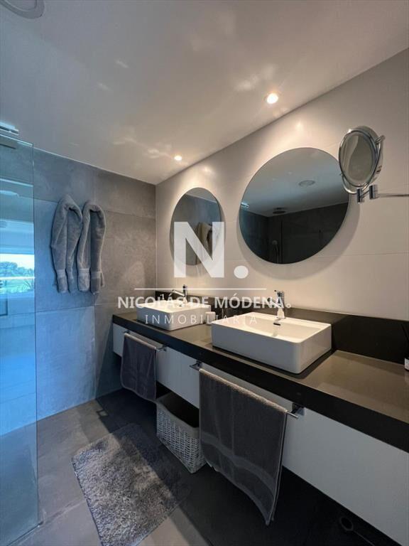Vende apartamento con vista excelente, 2 en Brava