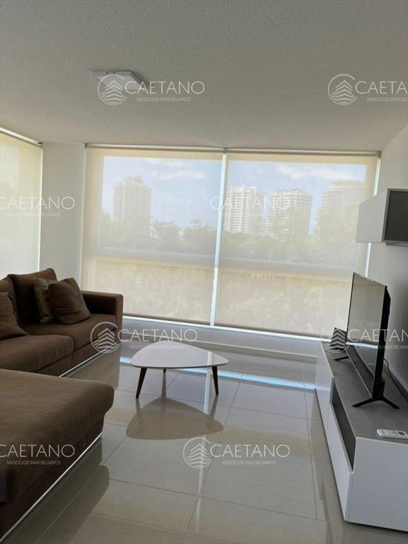 venta apartamento un dormitorio en Av. Roosevelt.
