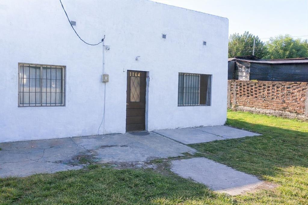 CASA CON GRAN TERRENO