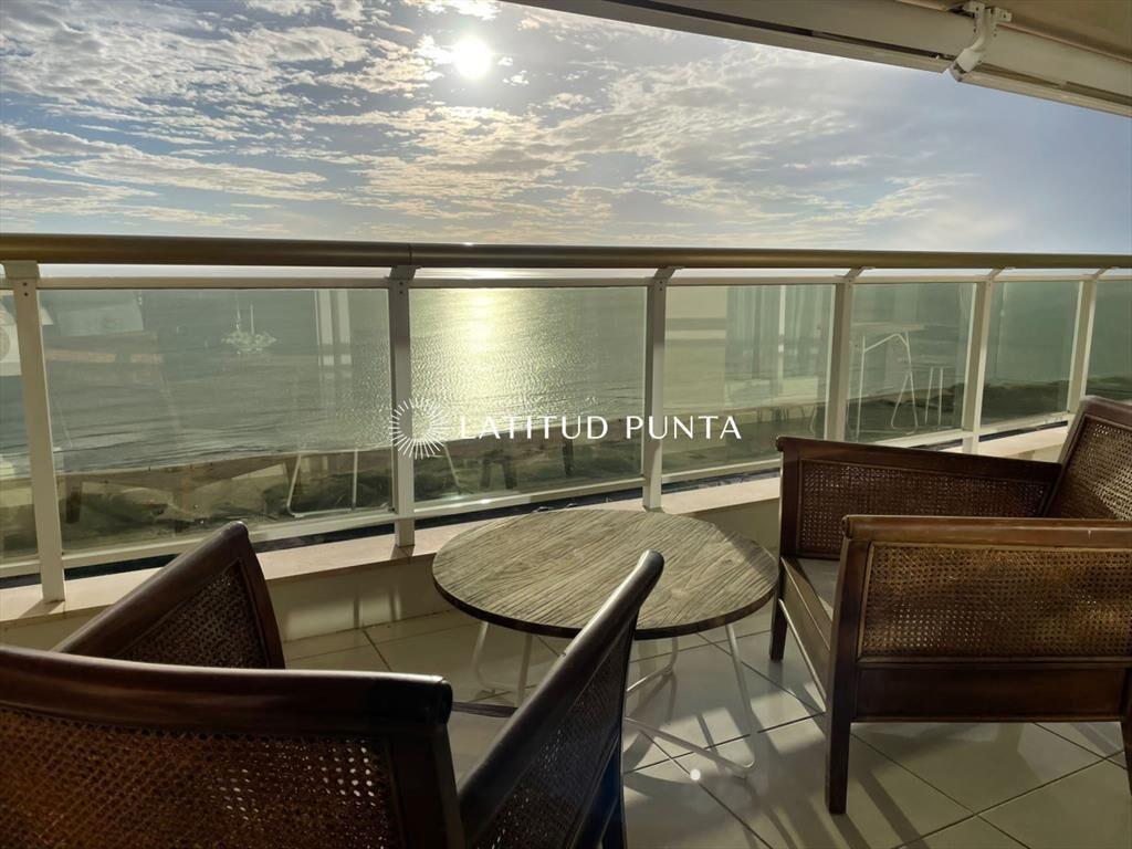 ALQUILER PUNTA DEL ESTE PRIMERA LINEA MANSA