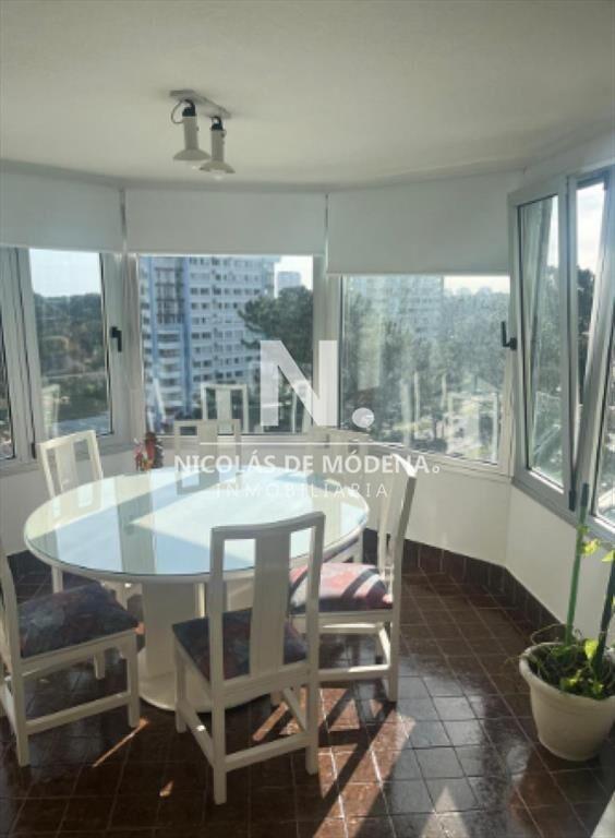 En venta apartamento de 3 dormitorios, con vista