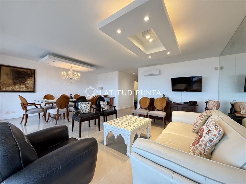 Pent house en venta en Lomas de Manantiales