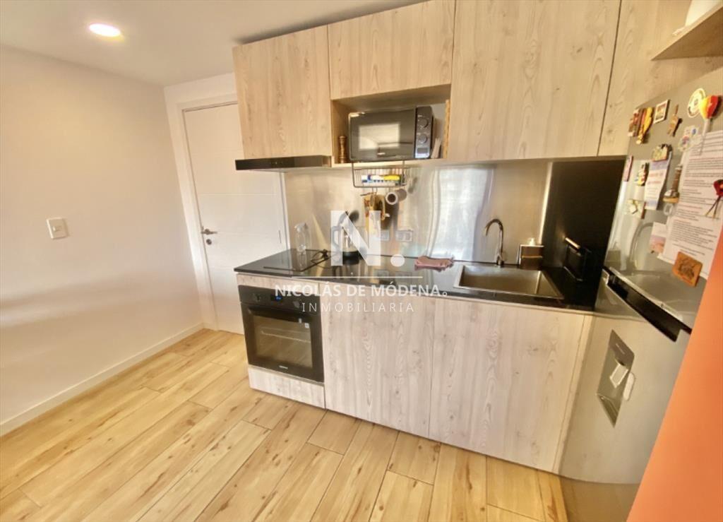 Vende apartamento de 1 dormitorio, con balcon en