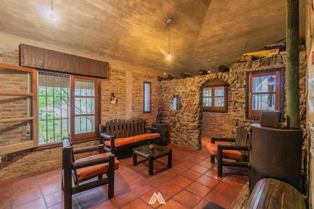 Venta Casa amplia y sólida Barrio Talar Pando