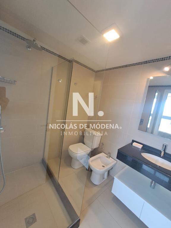 Apartamento de 2 dormitorios en venta en Punta