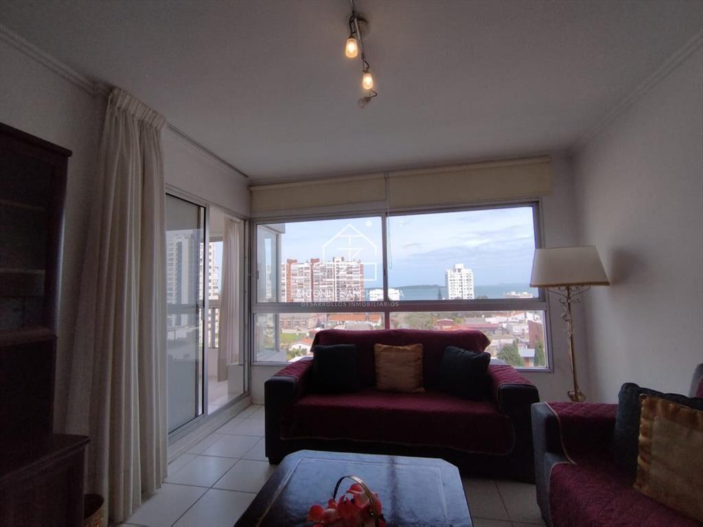 Alquiler de apartamento de 3 dormitorios en Punta del Este