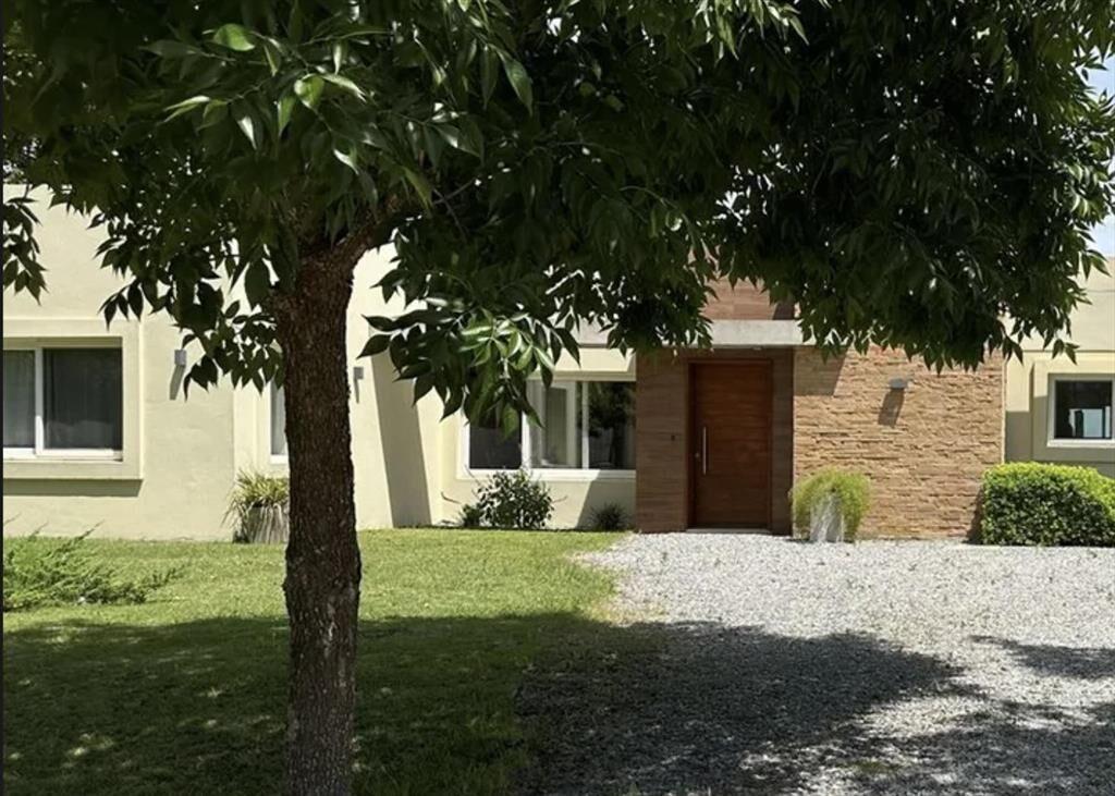 Alquiler Casa en Colinas de Carrasco Barrio Privado