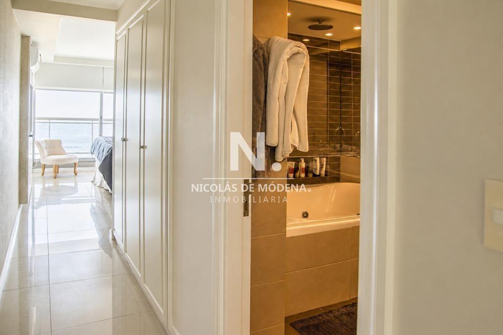 Lujoso Apartamento en Torre Imperiale de 3 + en