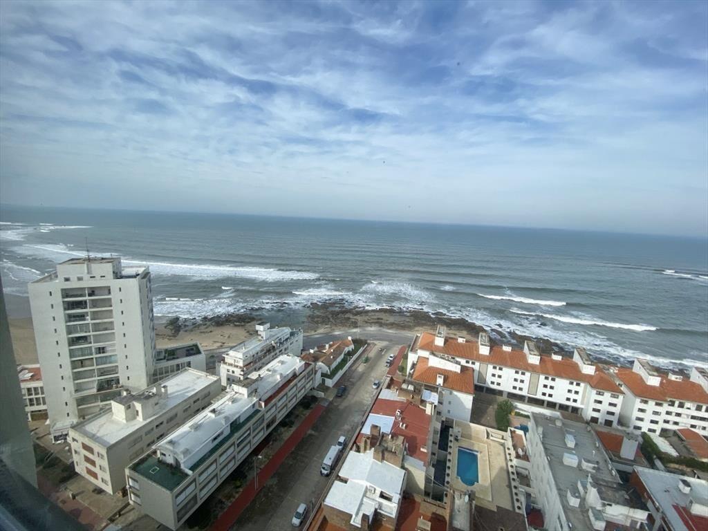 APARTAMENTO EN VENTA 3 DORMITORIOS - TORRE DEL