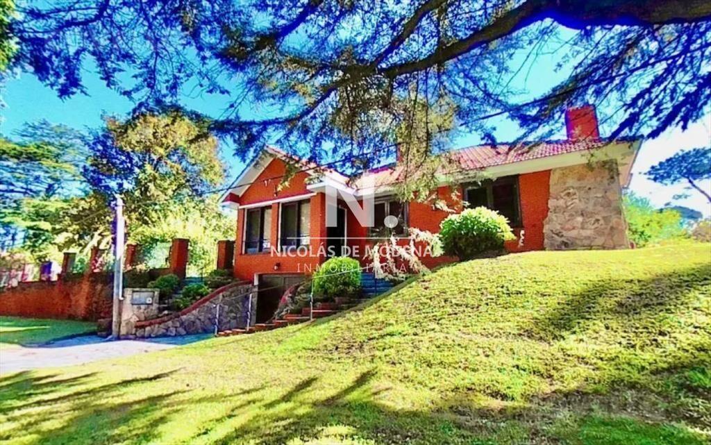 Vende apartamento de 3 dormitorios en San Rafael,