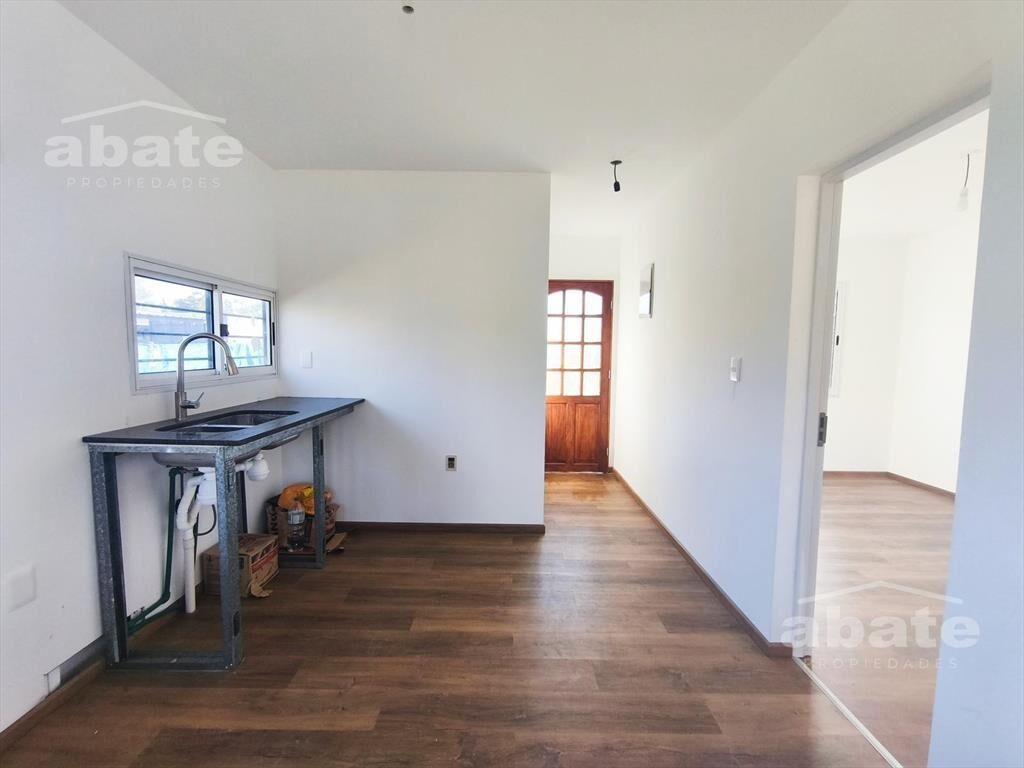 Casa de 1 dormitorio en Neptunia Sur. Gran Terreno