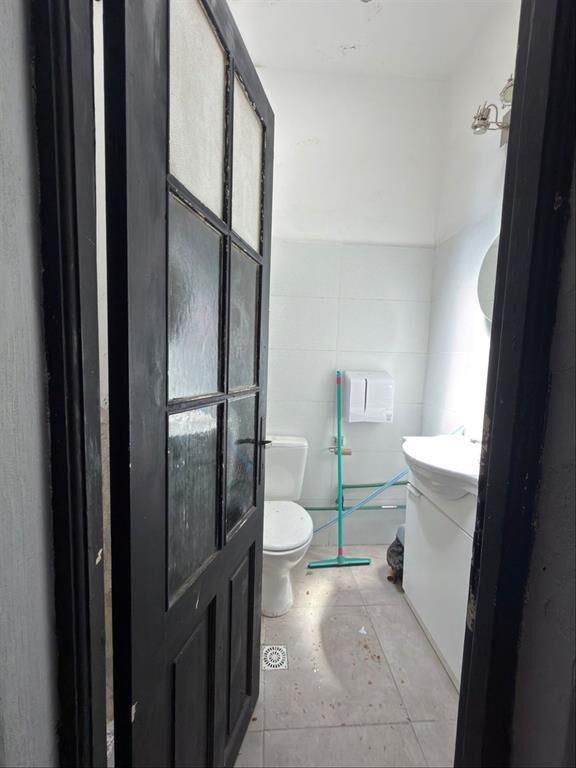 Alquiler local de 210m2 en Pocitos Benito Blanco