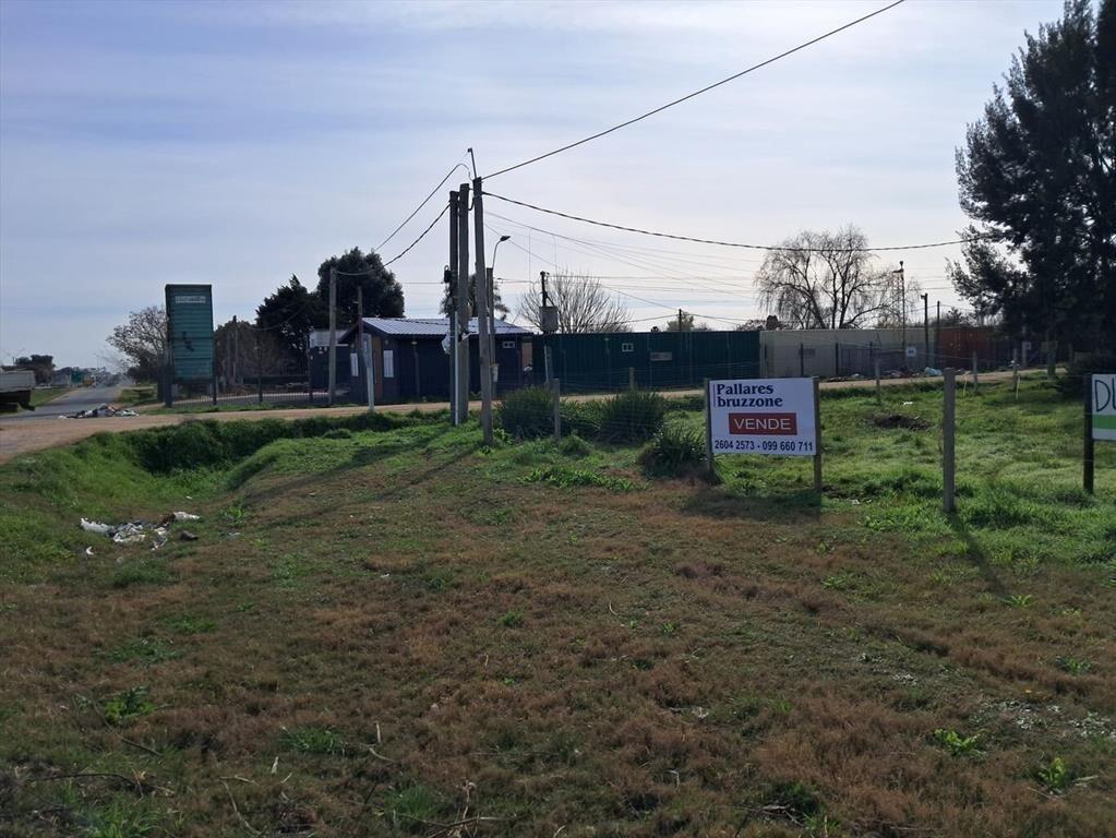 Ruta 101, fte. Aeoropuerto de Carrasco
